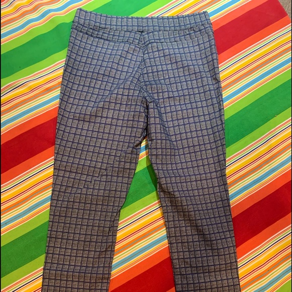 BNWOT!! Essential-XL - Picture 1 of 3